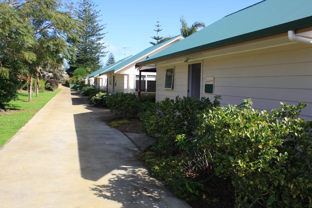 Poinciana Cottages Burnt Pine Ngoại thất bức ảnh