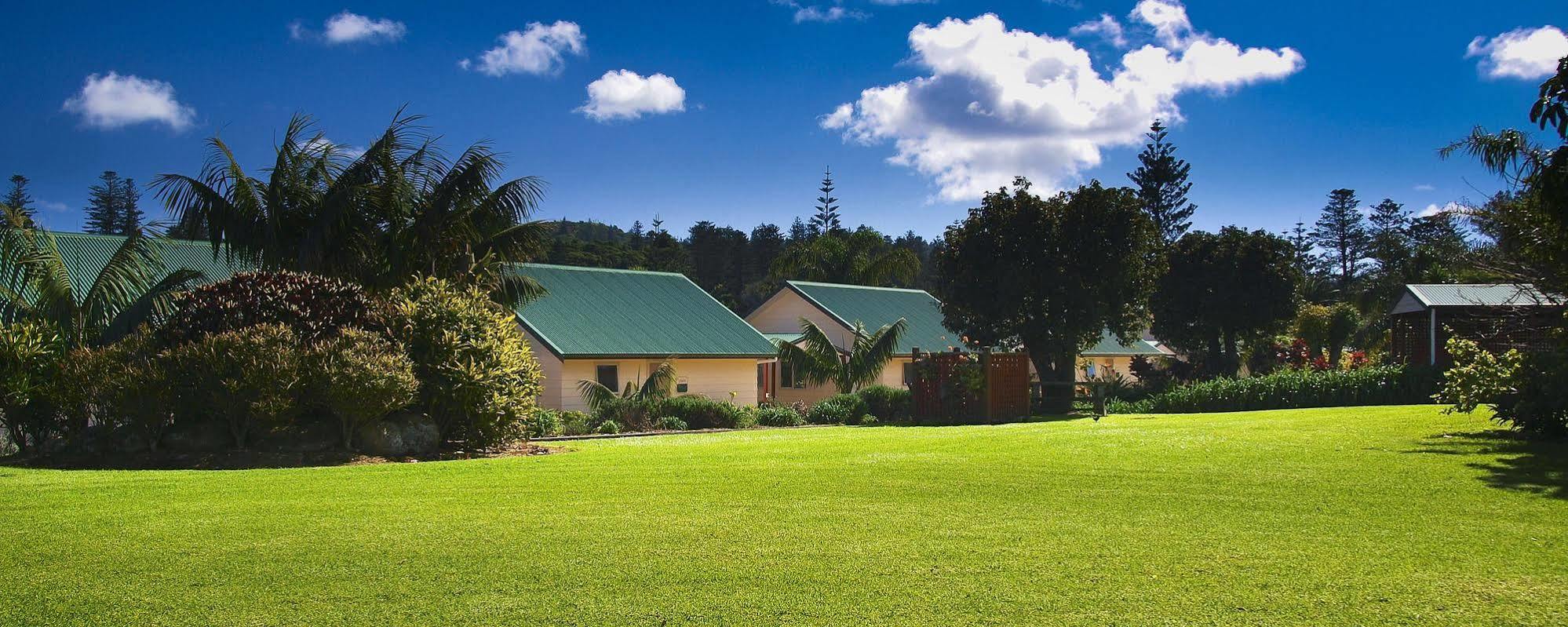 Poinciana Cottages Burnt Pine Ngoại thất bức ảnh