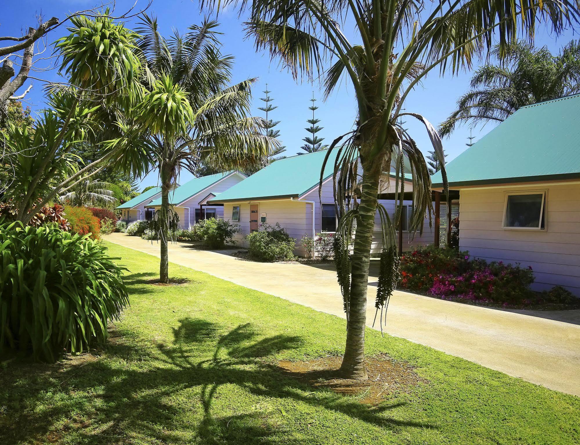 Poinciana Cottages Burnt Pine Ngoại thất bức ảnh
